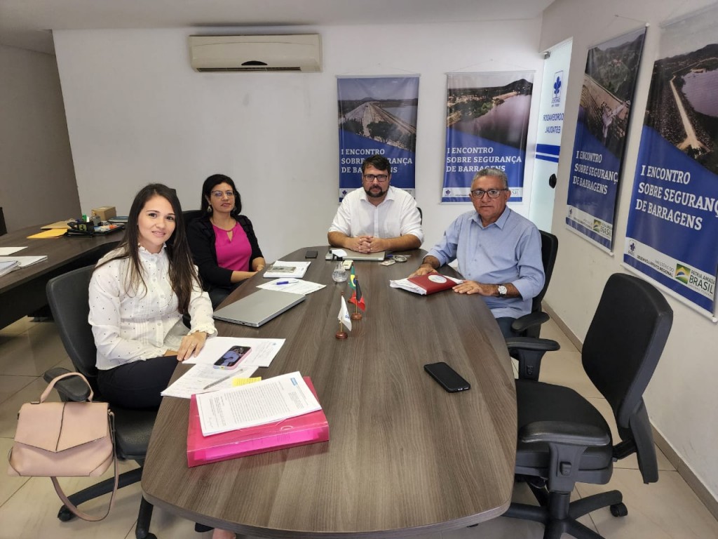 Prefeito Itamar Moreira de Poço Dantas-PB participou de reunião com Técnicos da CODEVASF em João Pessoa-PB